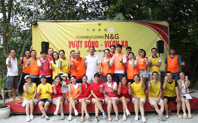 N&G TEAMBUILDING RIDING THE WAVES - REACHING FAR – A LOOK BACK AT UNFORGETTABLE MOMENTS