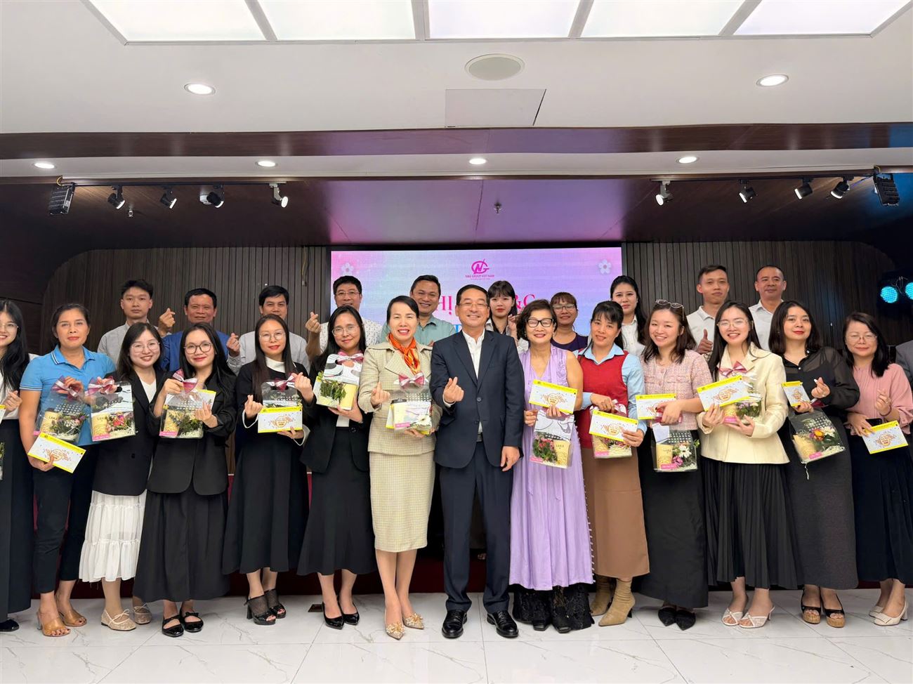 CHỊ ĐẸP N&G – HAI THẾ HỆ, MỘT HÀNH TRÌNH