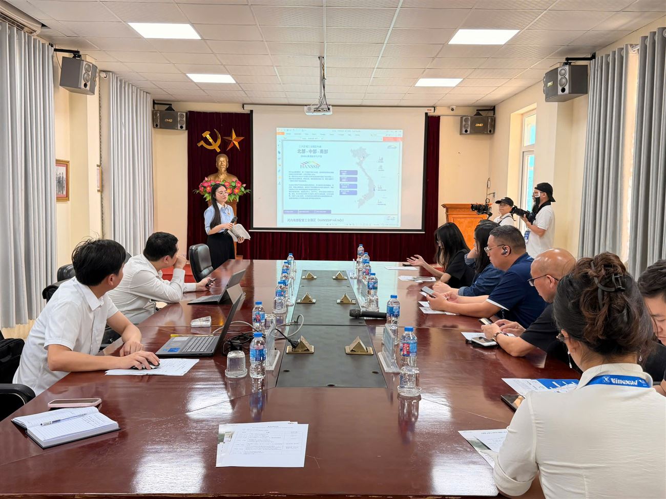 KẾT NỐI ĐẦU TƯ QUỐC TẾ: CÁC ĐOÀN DOANH NGHIỆP CÔNG NGHỆ CAO TRUNG QUỐC TỚI THĂM VÀ TÌM HIỂU XÚC TIẾN ĐẦU TƯ TẠI KCN HỖ TRỢ NAM HÀ NỘI (HANSSIP)